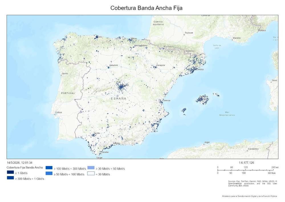Mapa de cobertura de banda ancha fija en España por velocidades mayo 2026. Mayor cobertura en Madrid, Barcelona y zonas costeras. Fuente: Ministerio para la Transformación Digital y de la Función Pública